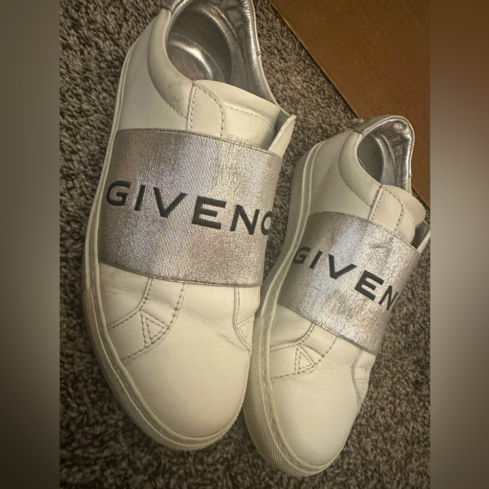 Givenchy urban street sneaker white grey 38.5